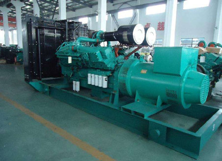 肥东800kw康明斯柴油发电机组图片 肥东800kw康明斯柴油发电机组图片